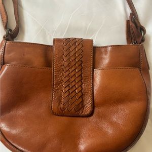 Vintage bag, Vilenca Holland with woven closure magnetic strap, brown leather.